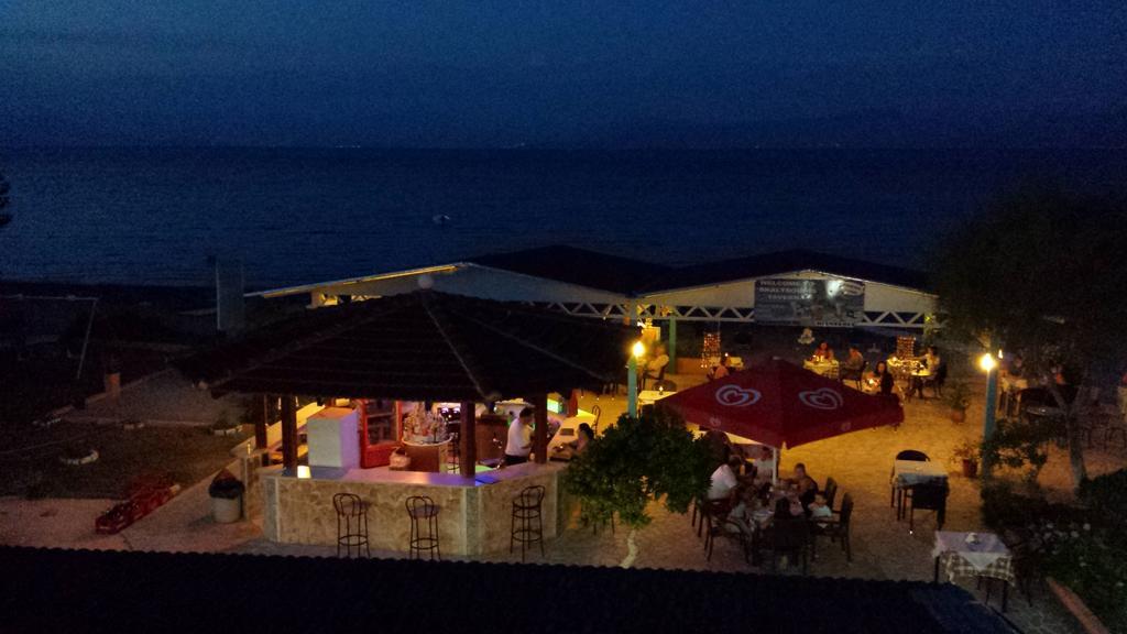 Nikolas Club Kavos Ngoại thất bức ảnh