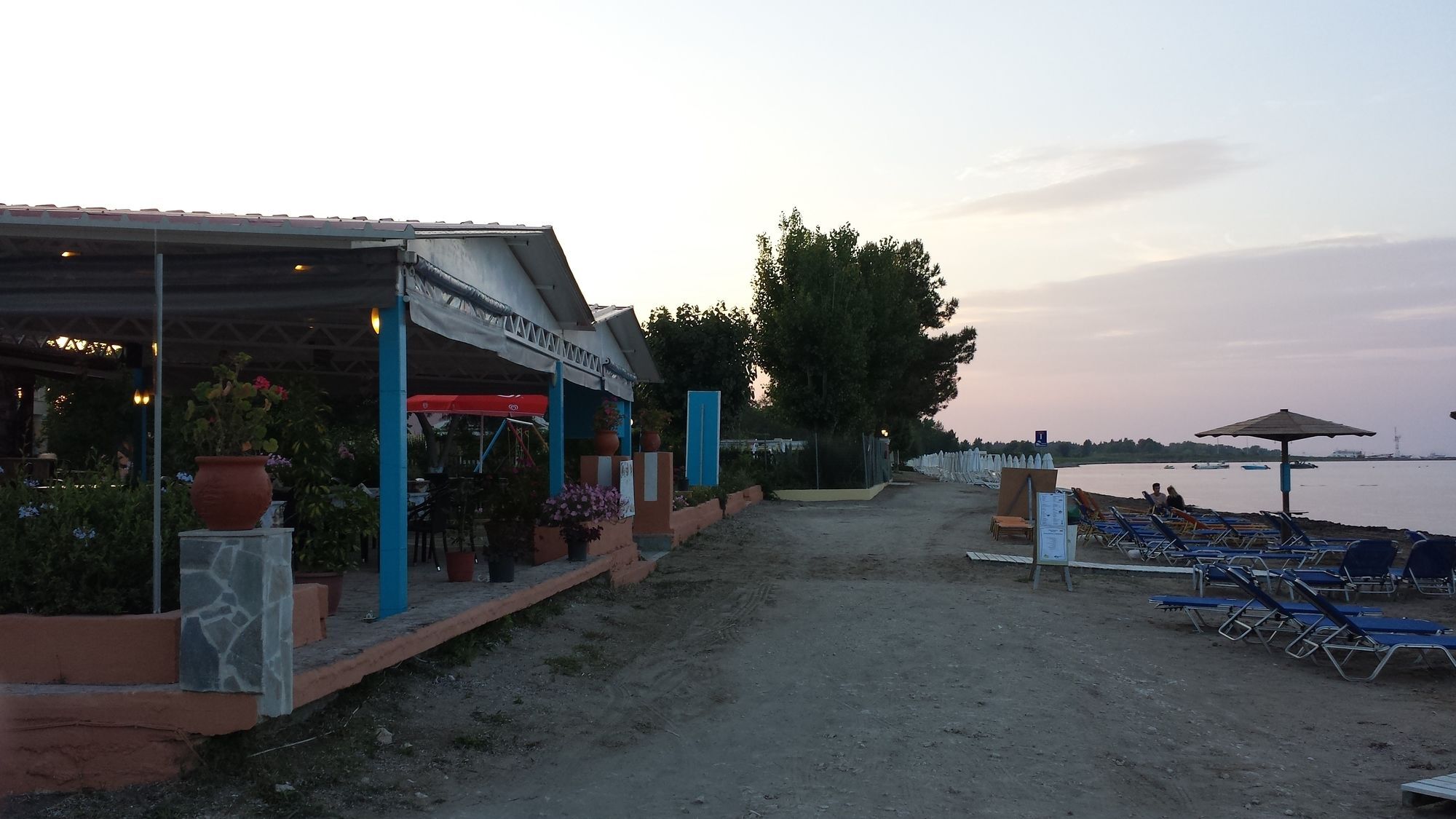 Nikolas Club Kavos Ngoại thất bức ảnh