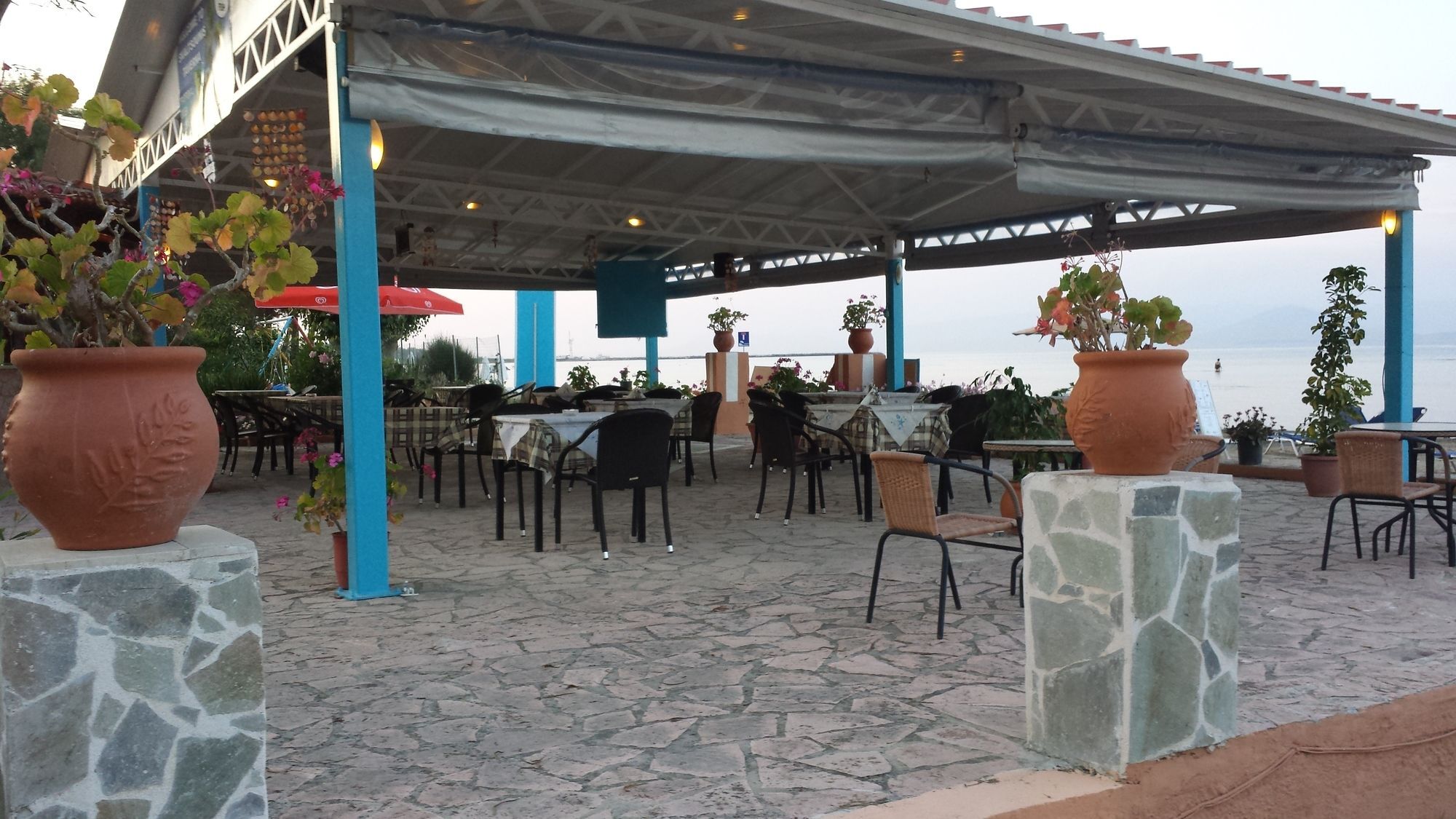 Nikolas Club Kavos Ngoại thất bức ảnh