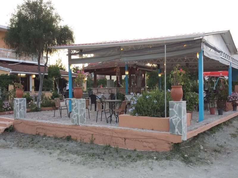 Nikolas Club Kavos Ngoại thất bức ảnh