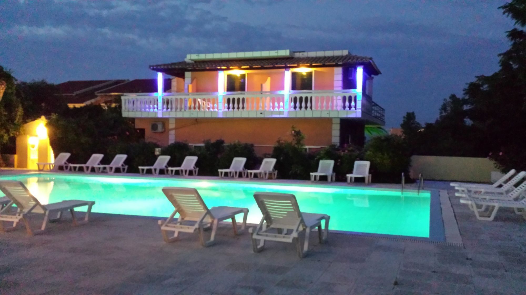 Nikolas Club Kavos Ngoại thất bức ảnh